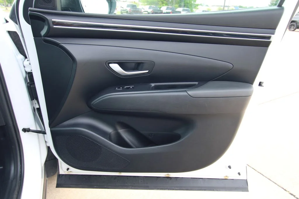 Used 2022 White Hyundai SEL Premium image 36