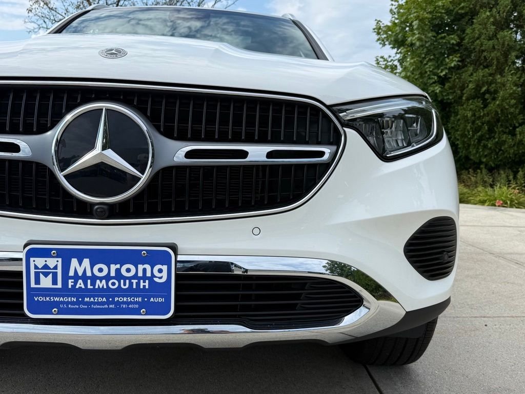 Used 2025 White Mercedes-Benz GLC 350e image 4