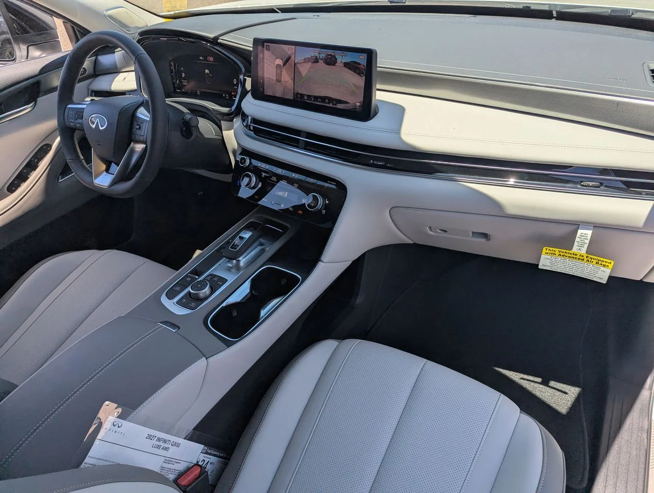 Used 2027 RADIANT WHITE INFINITI Luxe AWD image 39