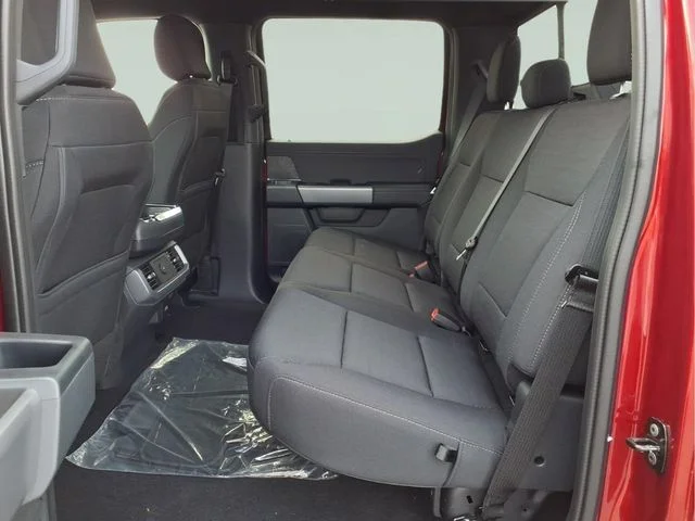 New 2026 Ruby Red Metallic Tinted Clearcoat Ford XLT image 13