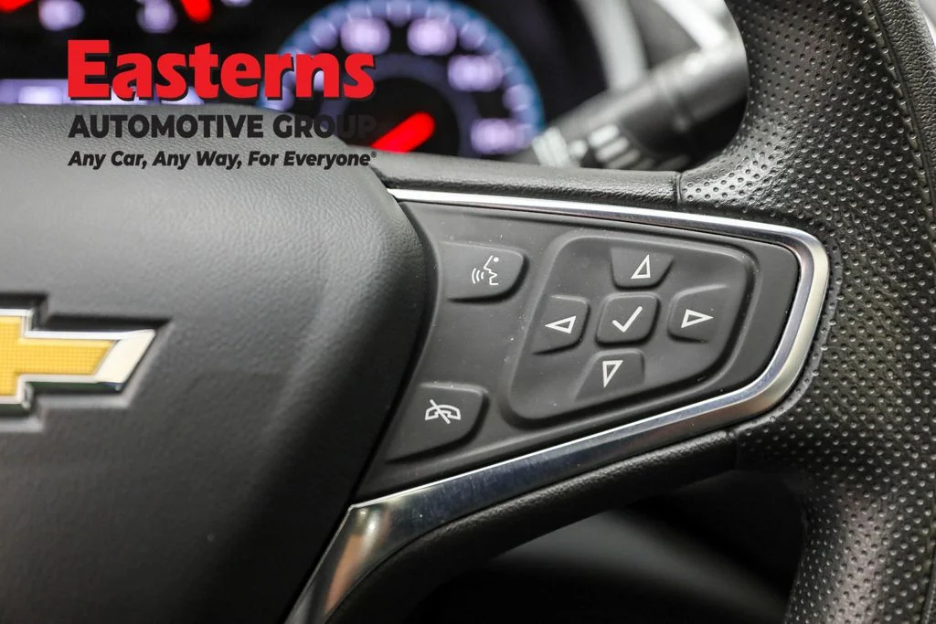 Used 2023 Gray Chevrolet LT image 15