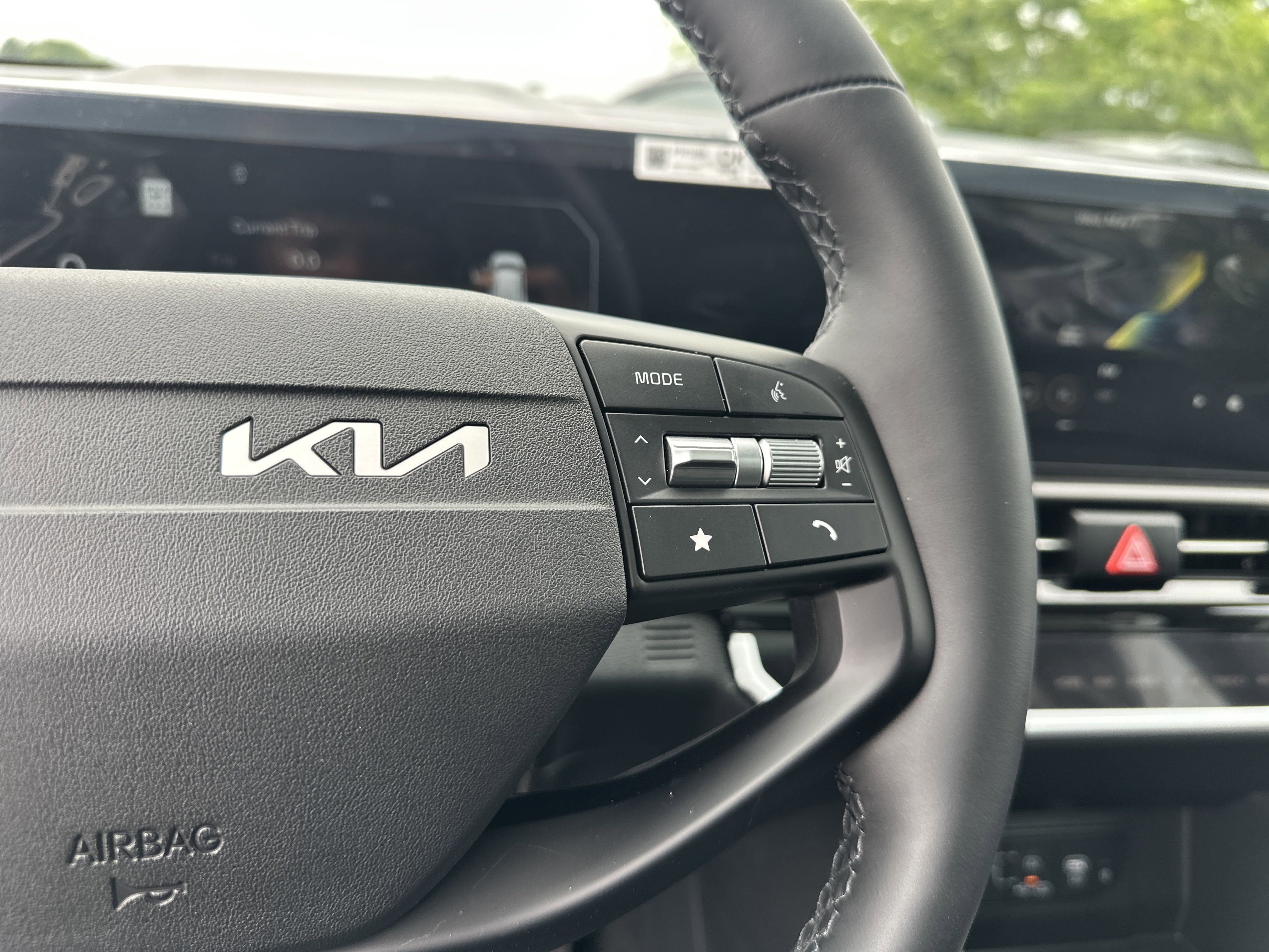 2026 Kia Sportage SX - Photo 19