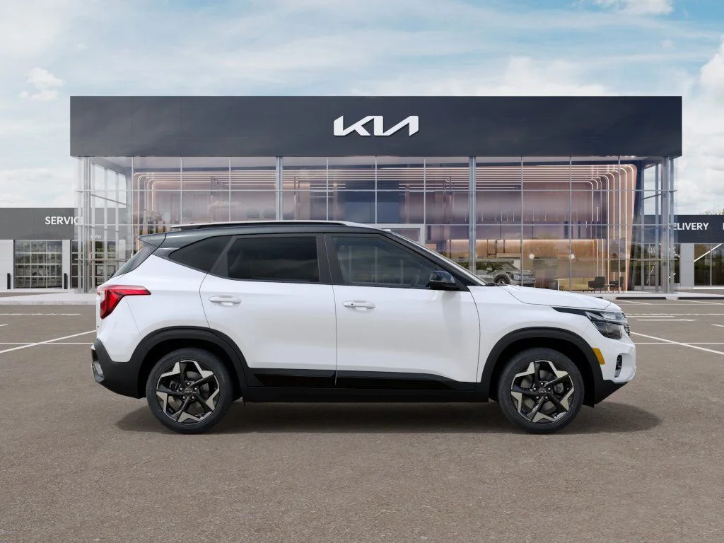 2025 Kia Seltos S - Photo 8