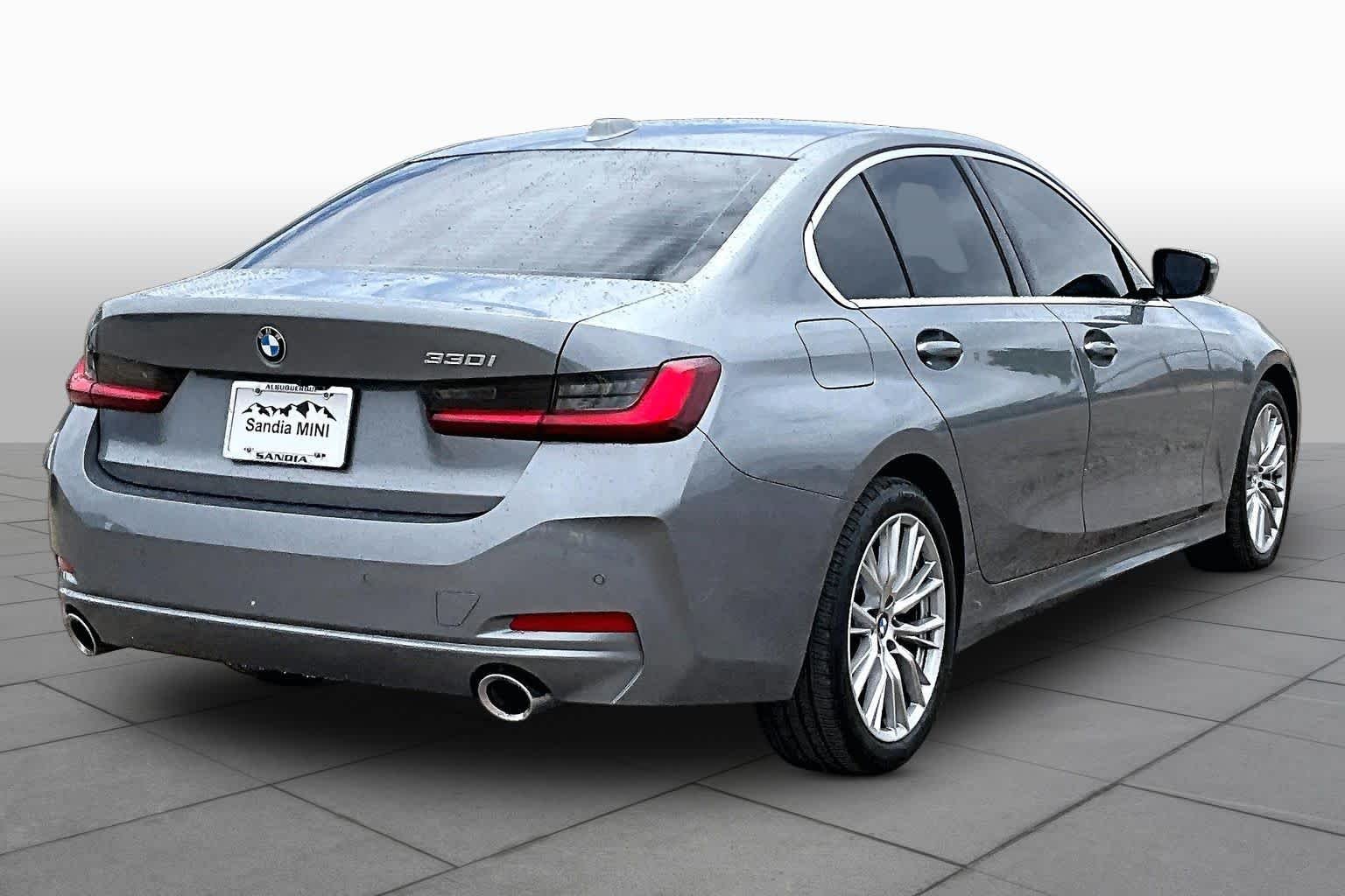 Used 2024 Skyscraper Grey Metallic BMW 330i image 10