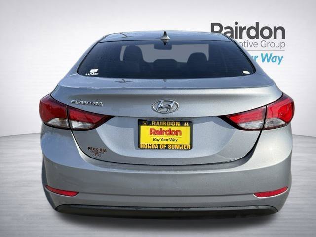 Used 2015 Titanium Gray Metallic Hyundai SE image 6