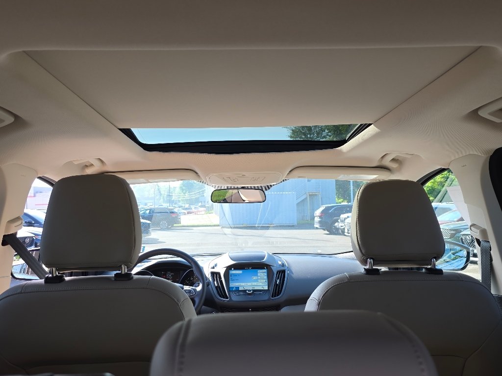 Certified Used 2019 Oxford White Ford SEL image 30