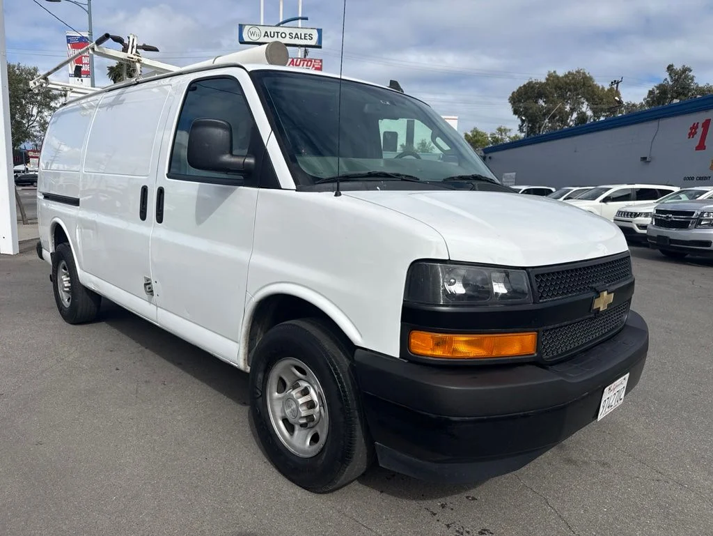 2019 Chevrolet Express 2500 Work Van HD's photo