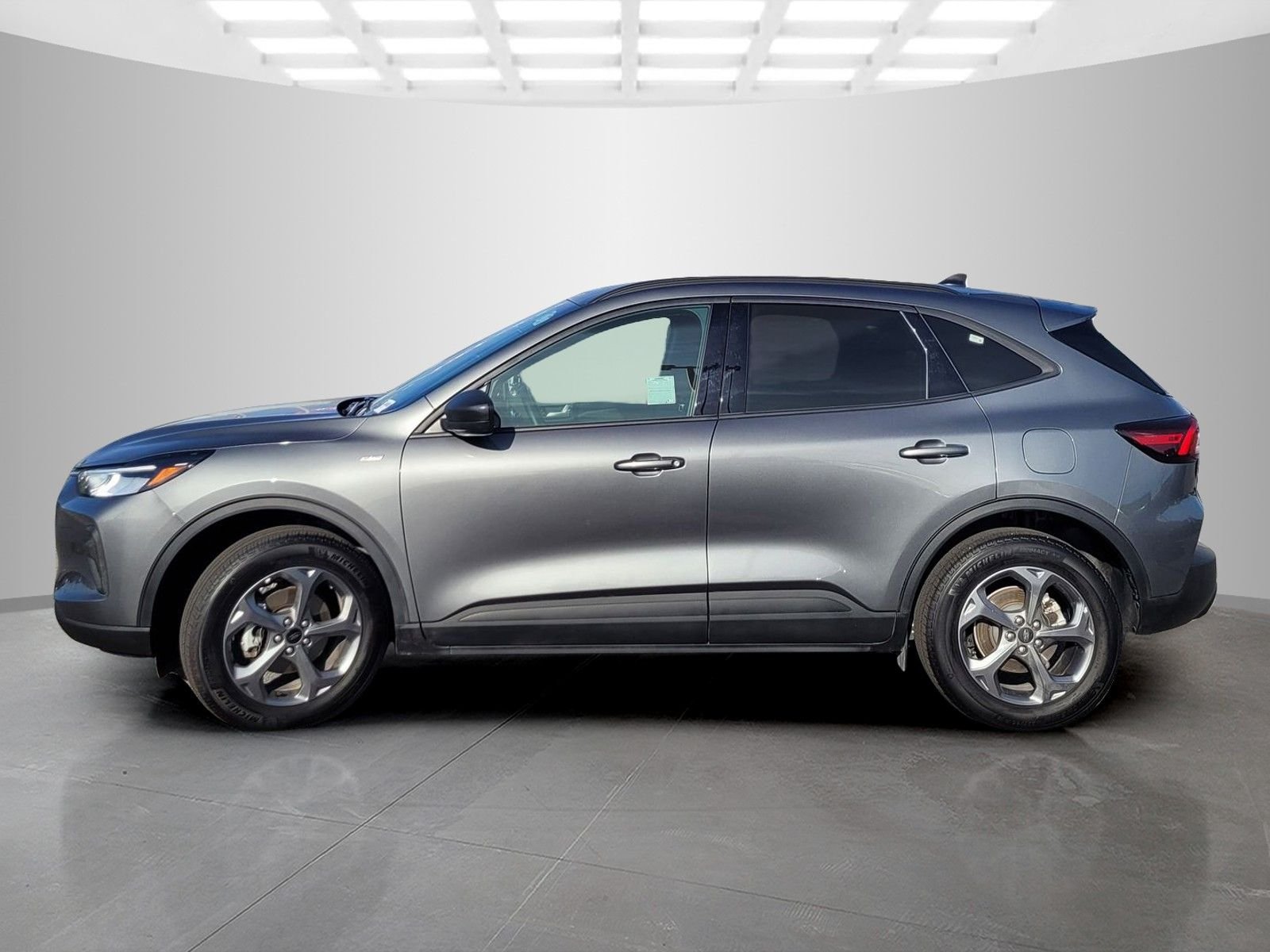 2025 Ford Escape ST-Line photo 5