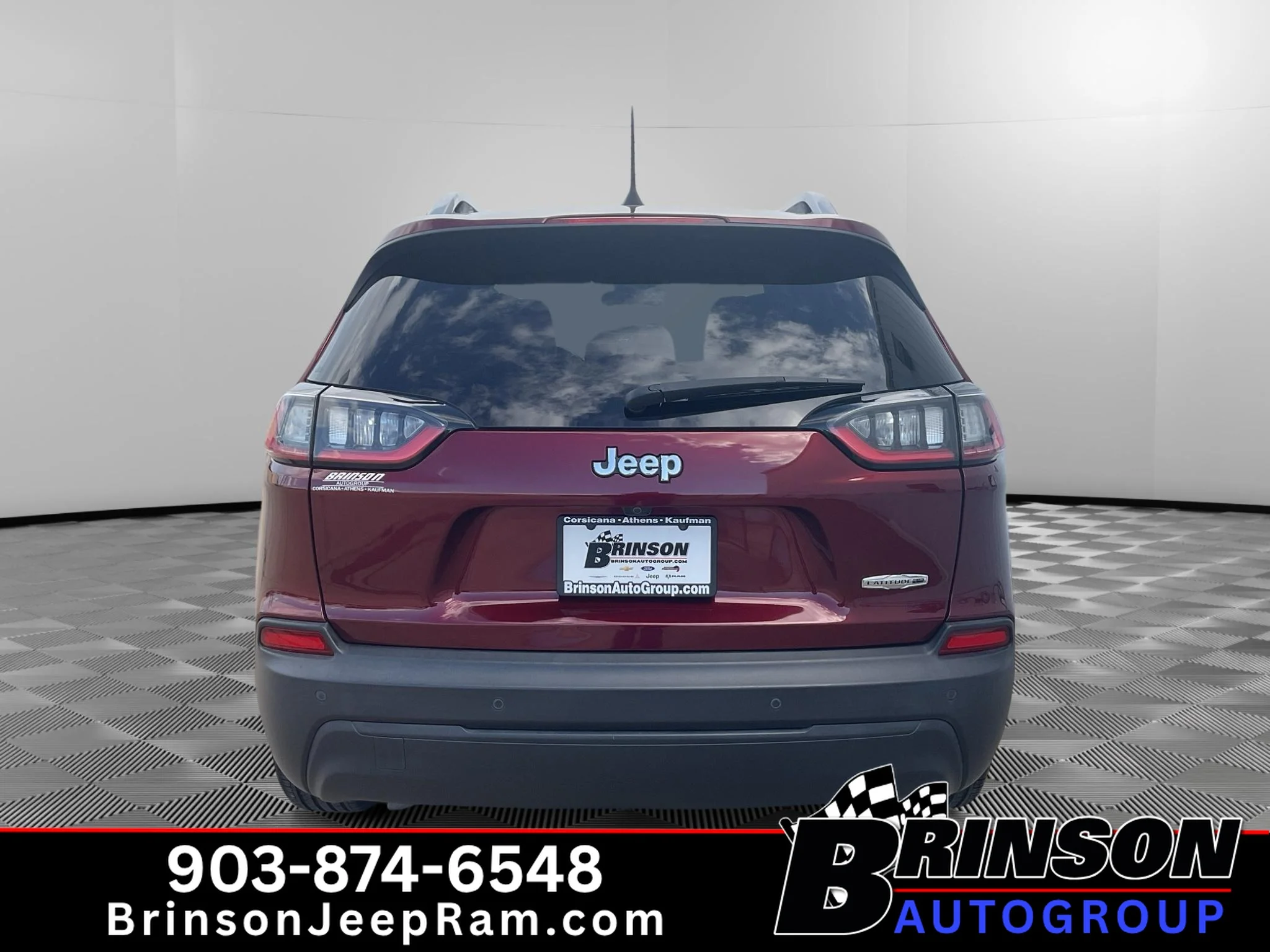 Used 2020 Velvet Red Pearlcoat Jeep Latitude Plus image 6