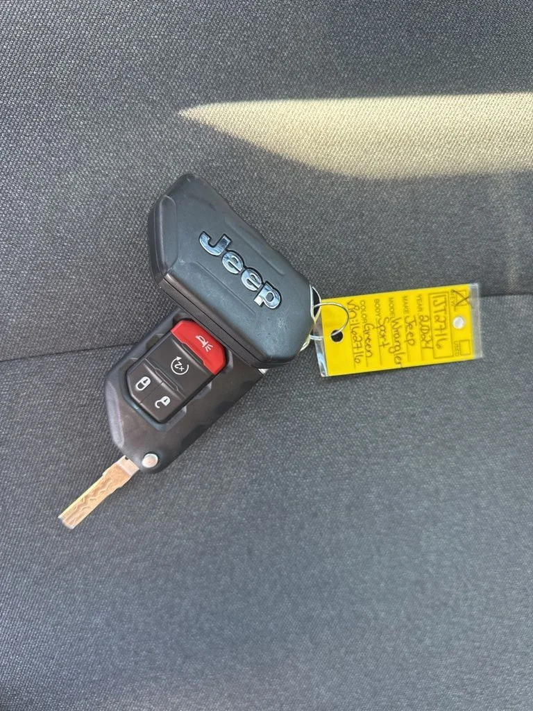 Used 2024 Green Jeep Sport S 4xe image 34