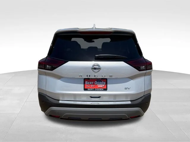 Certified Used 2021 Silver Nissan SV image 7