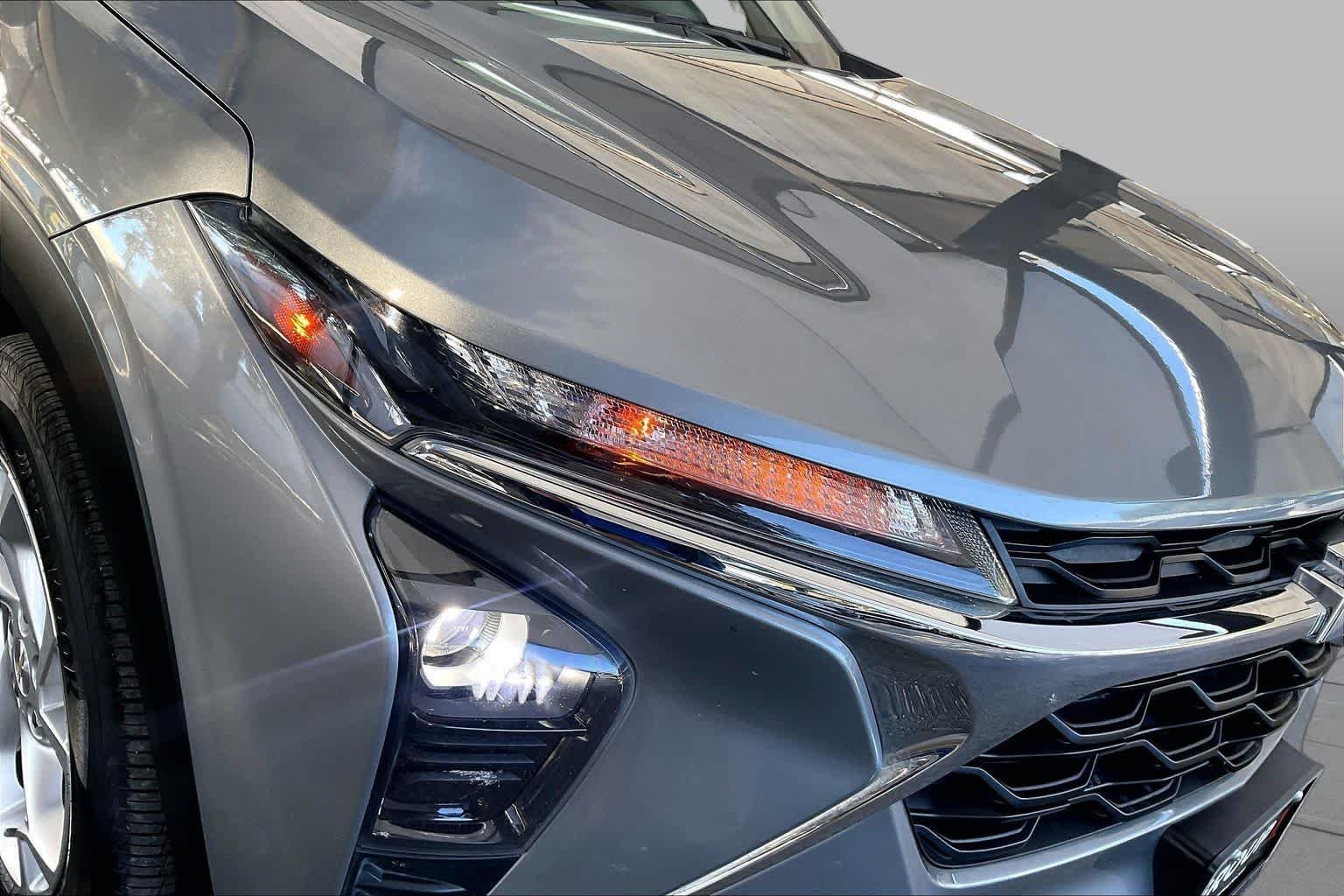 Used 2024 Sterling Gray Metallic Chevrolet LS image 27