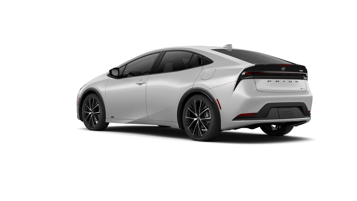 New 2027 Cutting Edge Toyota XLE AWD image 6