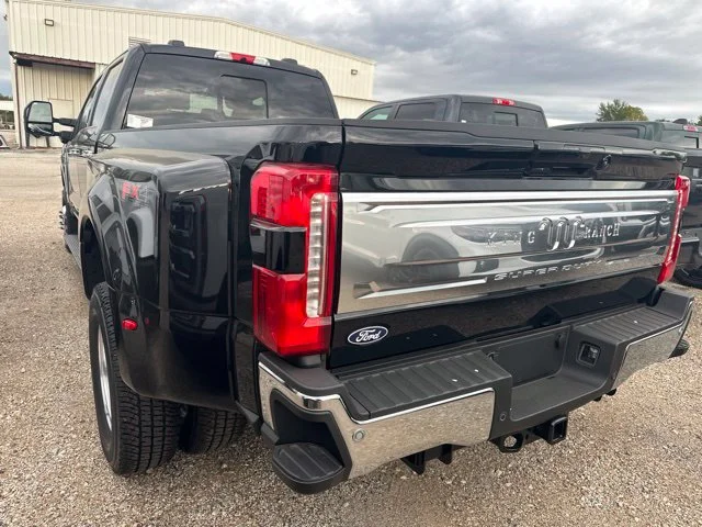 New 2027 Agate Black Metallic Ford F-350® King Ranch® image 5