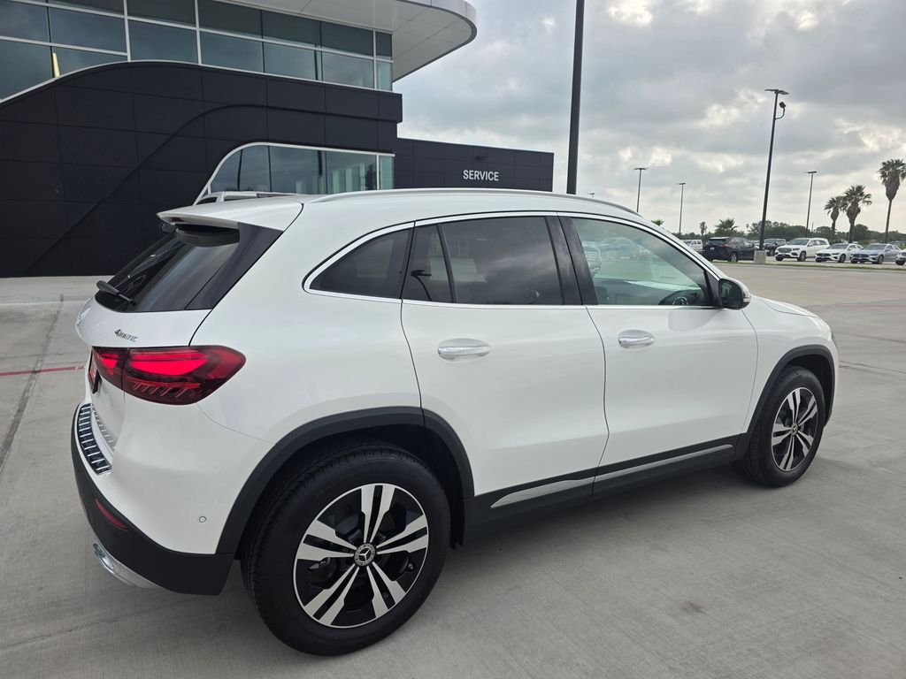 New 2026 Polar White Mercedes-Benz GLA 250 image 6