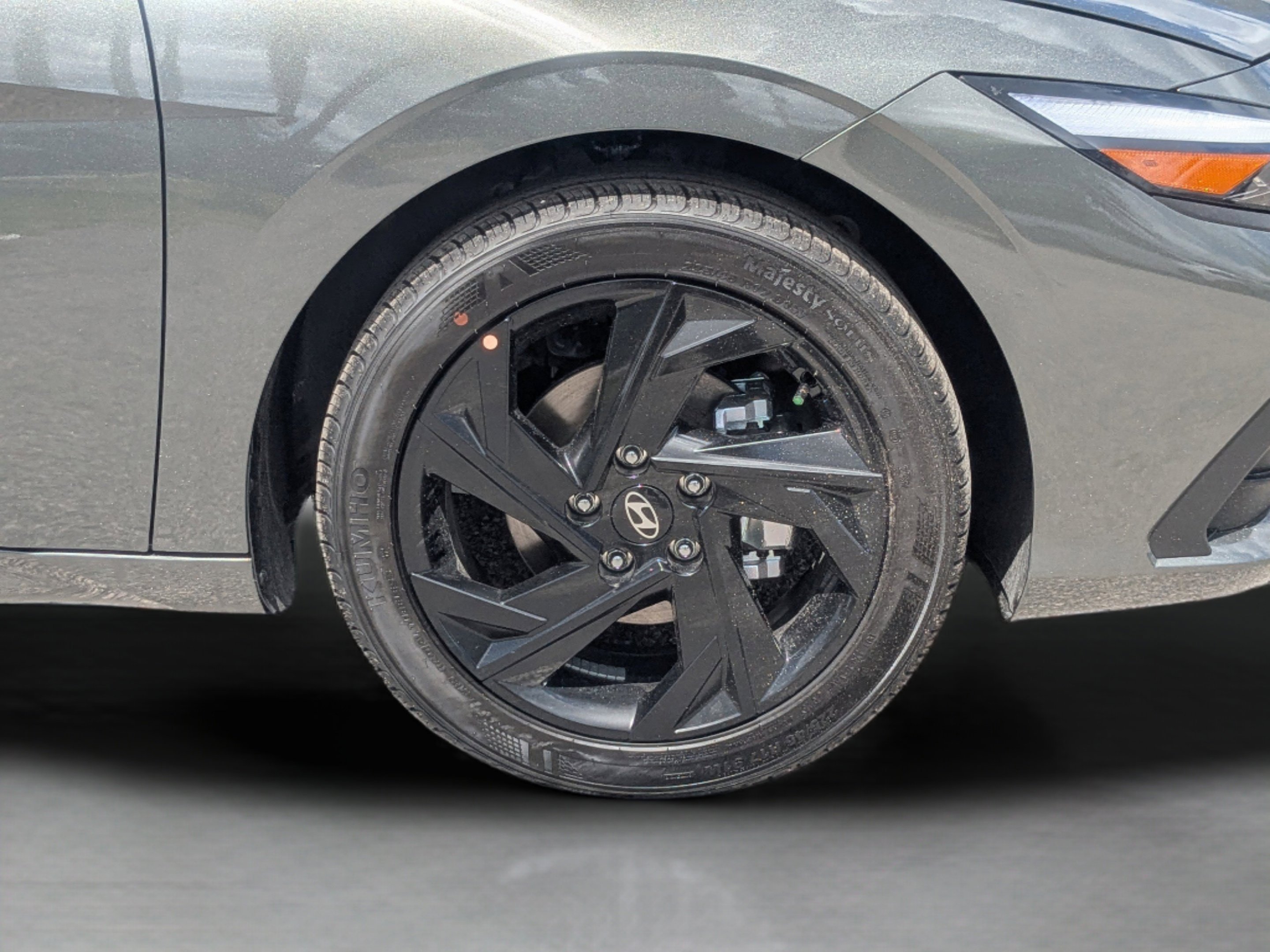 New 2026 Amazon Gray Hyundai SEL Sport image 11