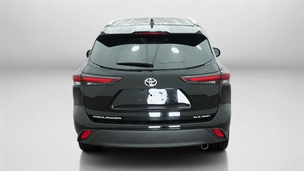 New 2026 Midnight Black Metallic Toyota XLE image 12