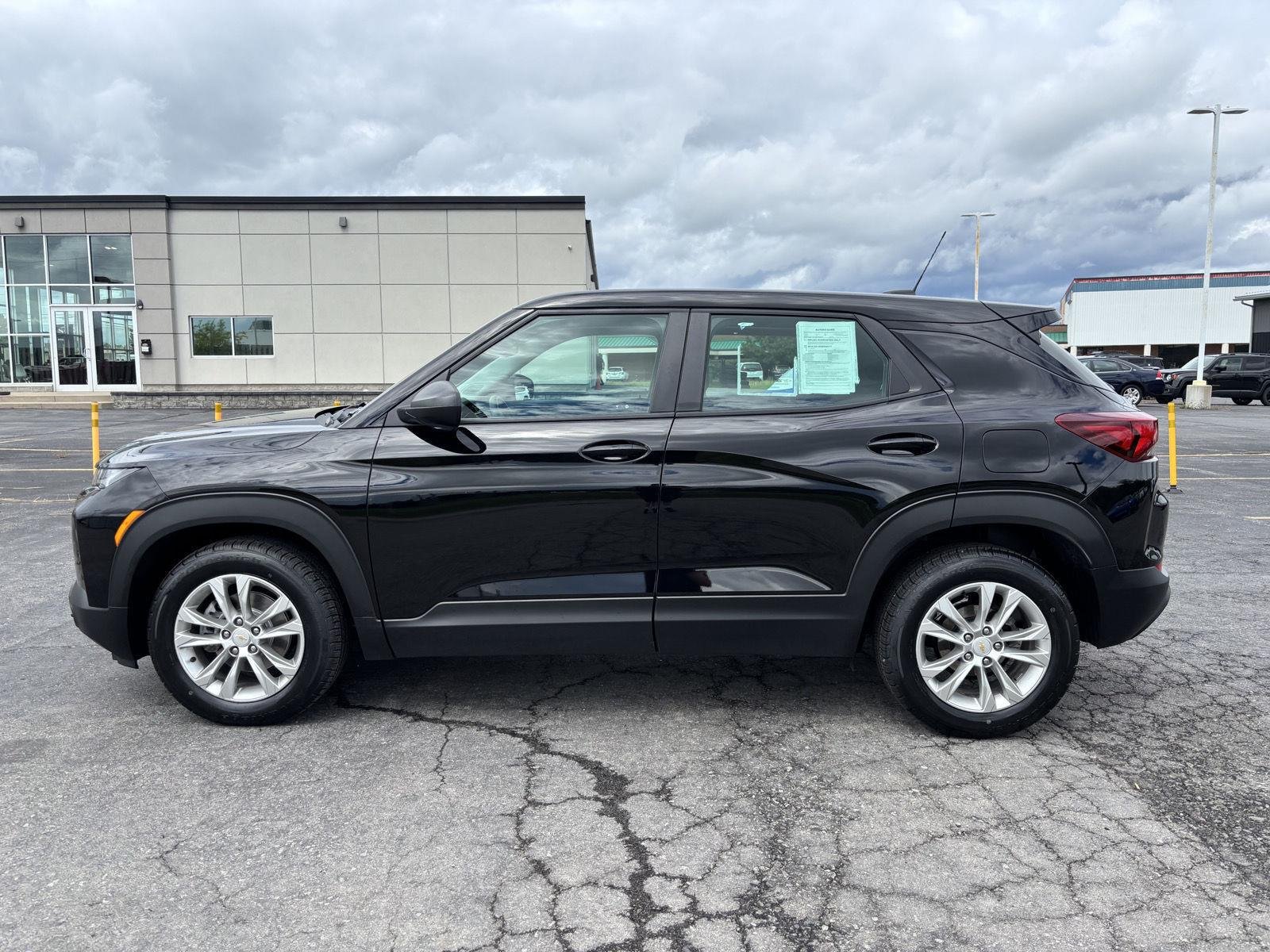 Used 2022 Mosaic Black Metallic Chevrolet LS image 4