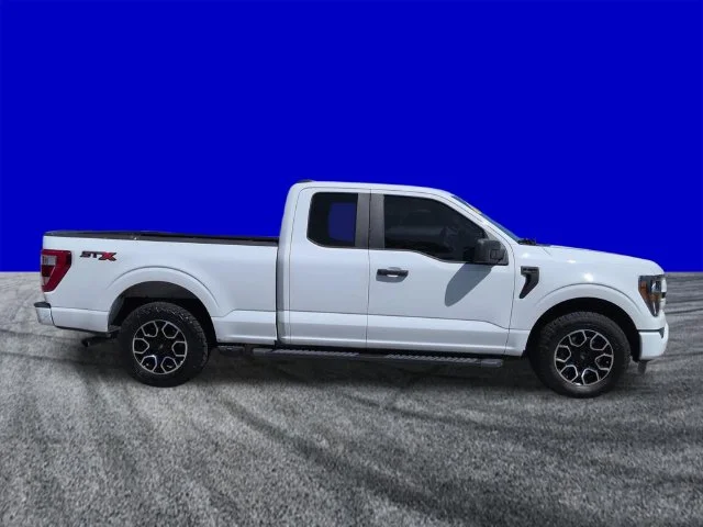 Certified Used 2023 Oxford White Ford XL image 3