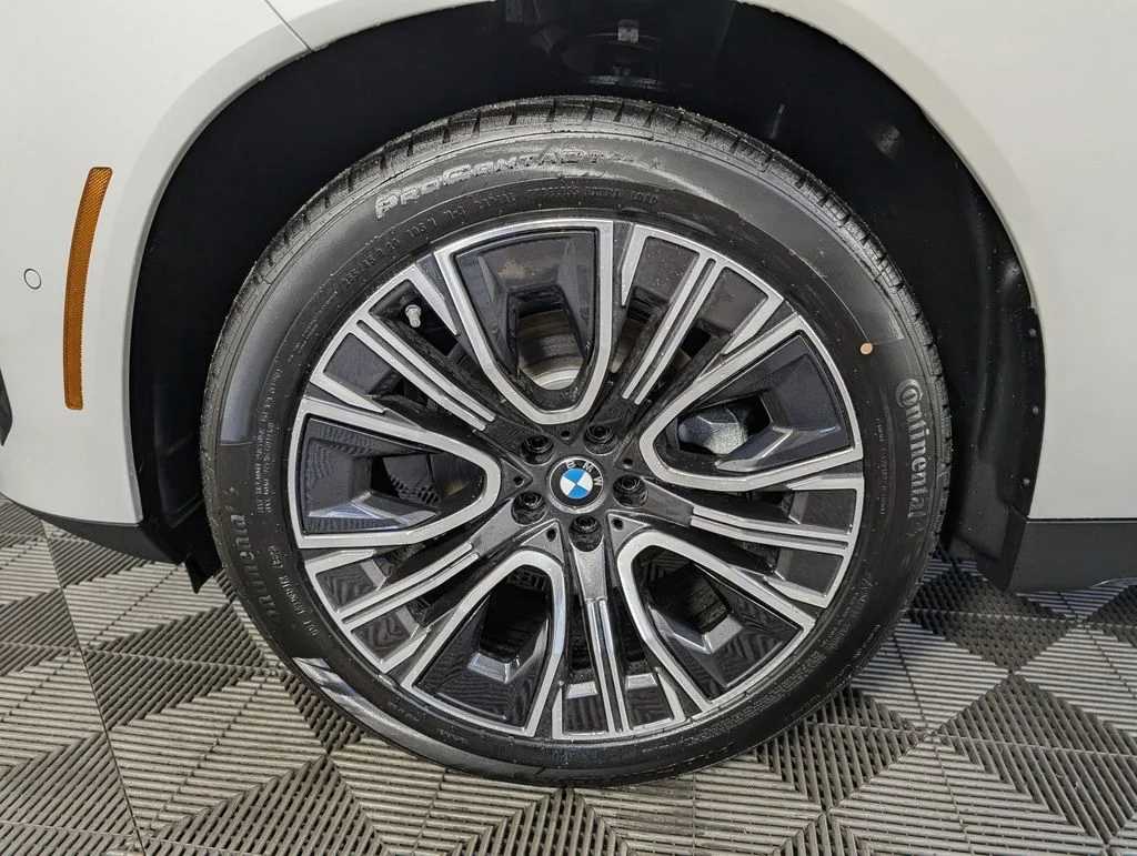 Used 2026 White BMW 30 xDrive image 10