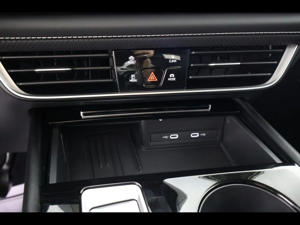 New 2026 Silver Volkswagen SE w/Technology image 16