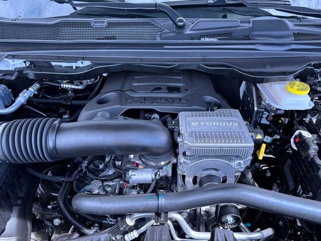 New 2026 Bright White Clear-Coat Exterior Paint RAM Laramie image 23