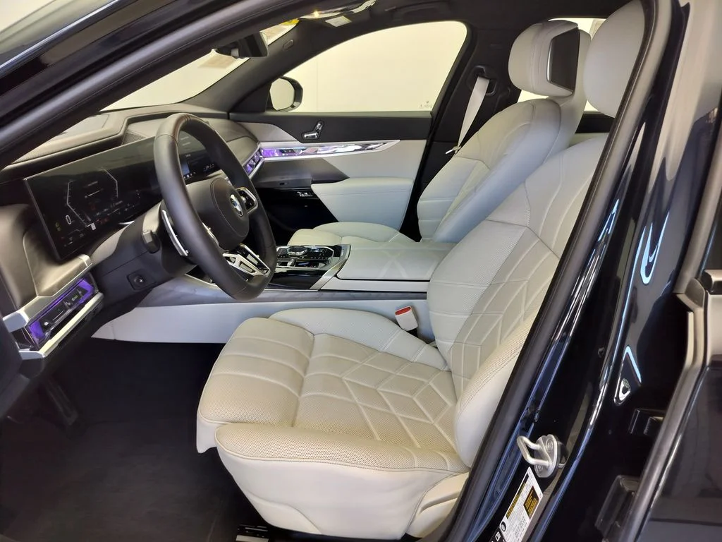 Certified Used 2025 Carbon Black Metallic BMW 760i xDrive image 8