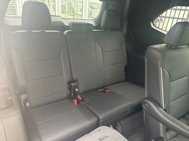 2025 Buick Enclave Preferred - Photo 21