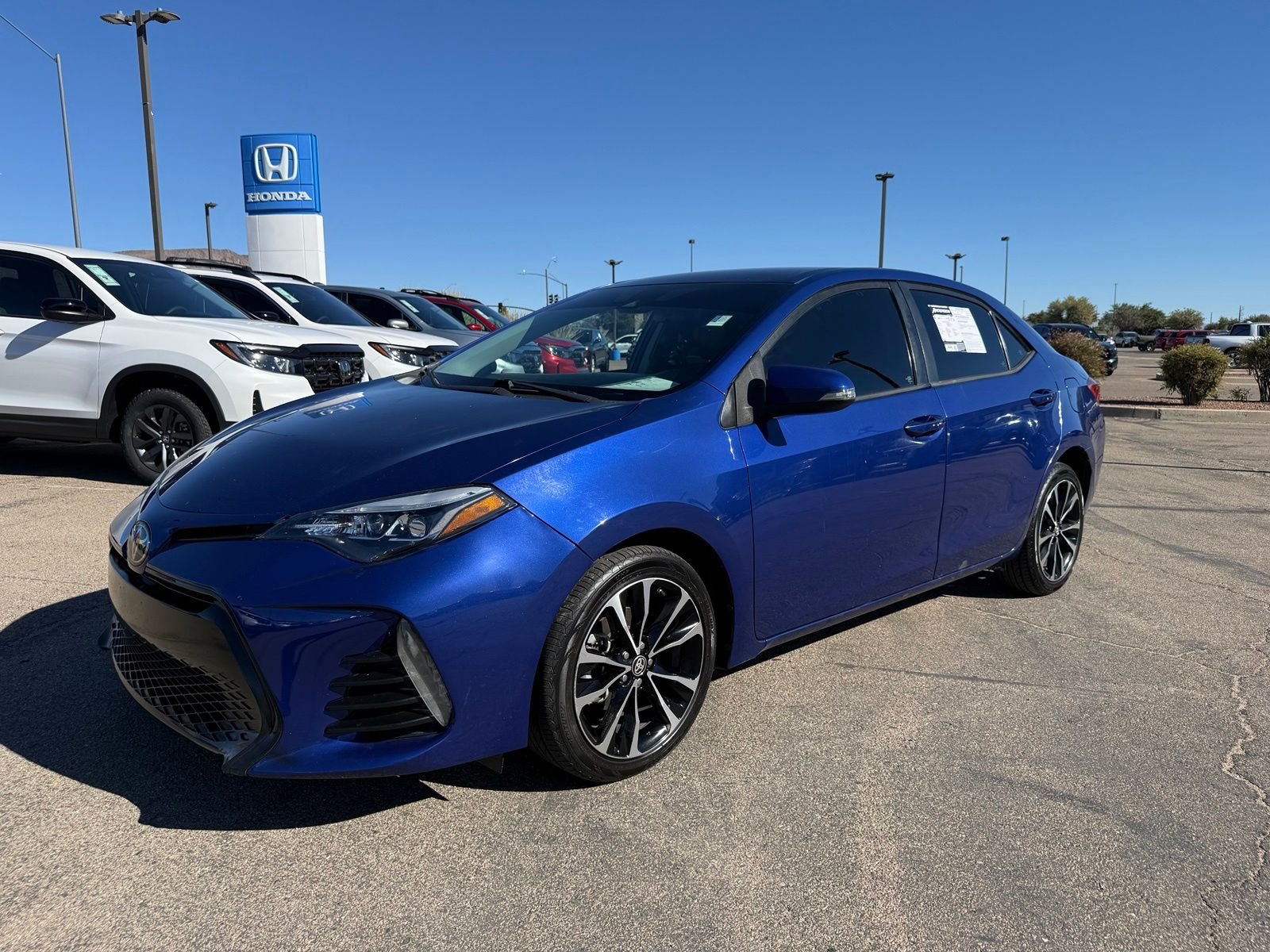 Used 2018 Blue Toyota SE image 1