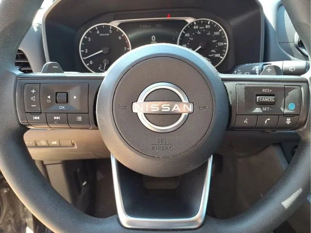 Used 2024  Nissan SV image 14