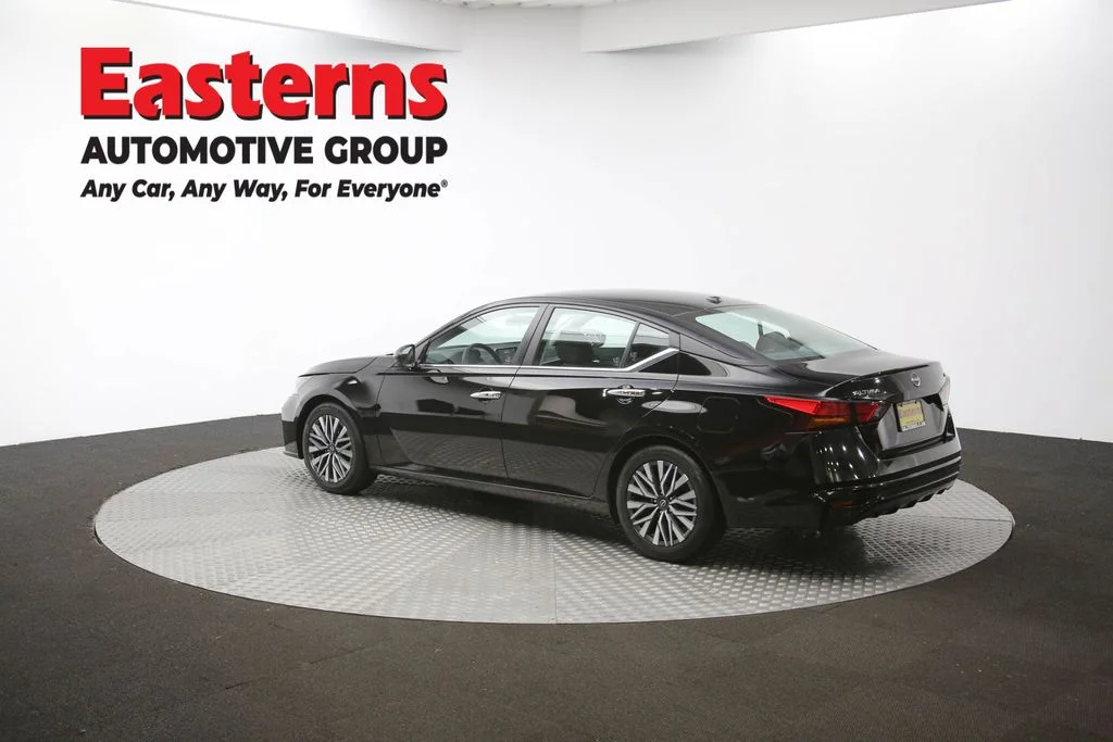 Used 2024 Black Nissan 2.5 SV image 61