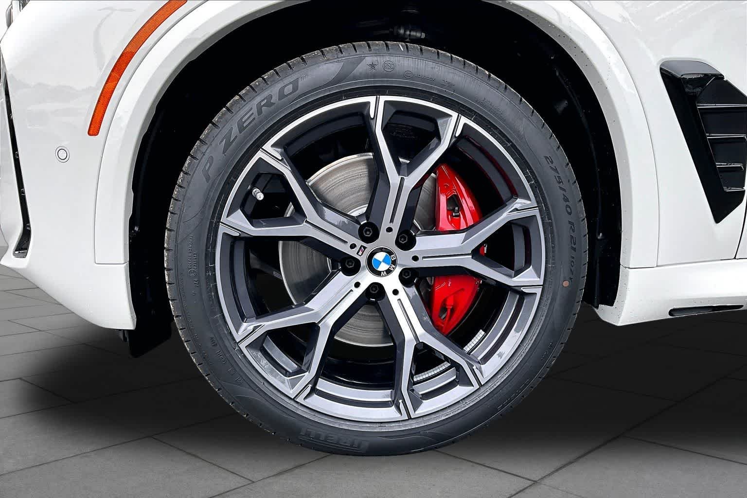 New 2026 Alpine White BMW xDrive40i image 11
