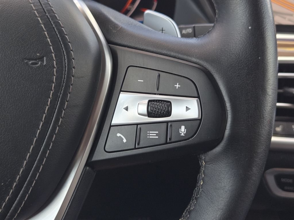 Used 2021 Blue BMW xDrive40i image 30