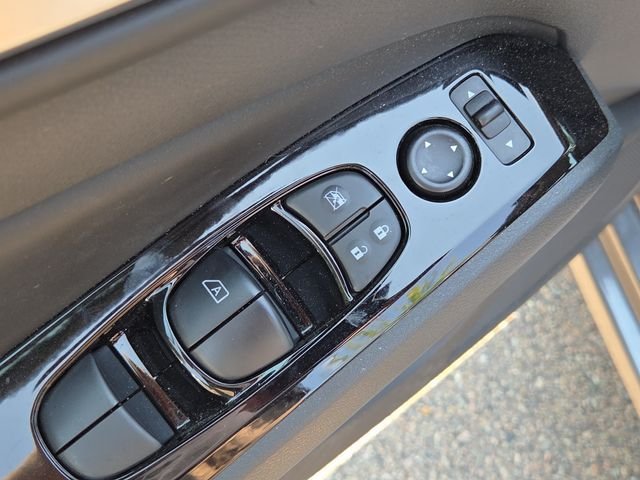Used 2023 Gray Nissan 2.5 SV image 15