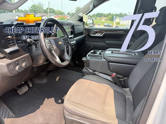 Used 2022 SILVER ICE METALLIC Chevrolet LT image 6