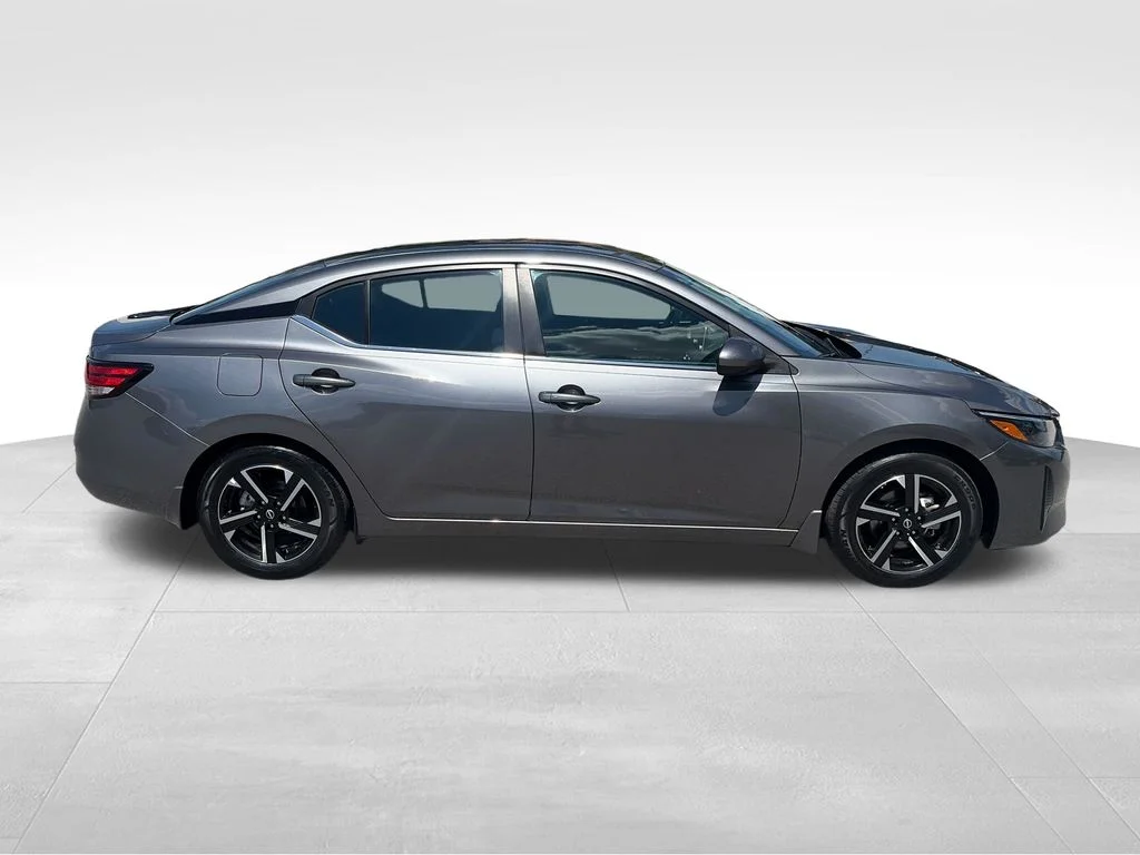 Used 2024 Gray Nissan SV image 7