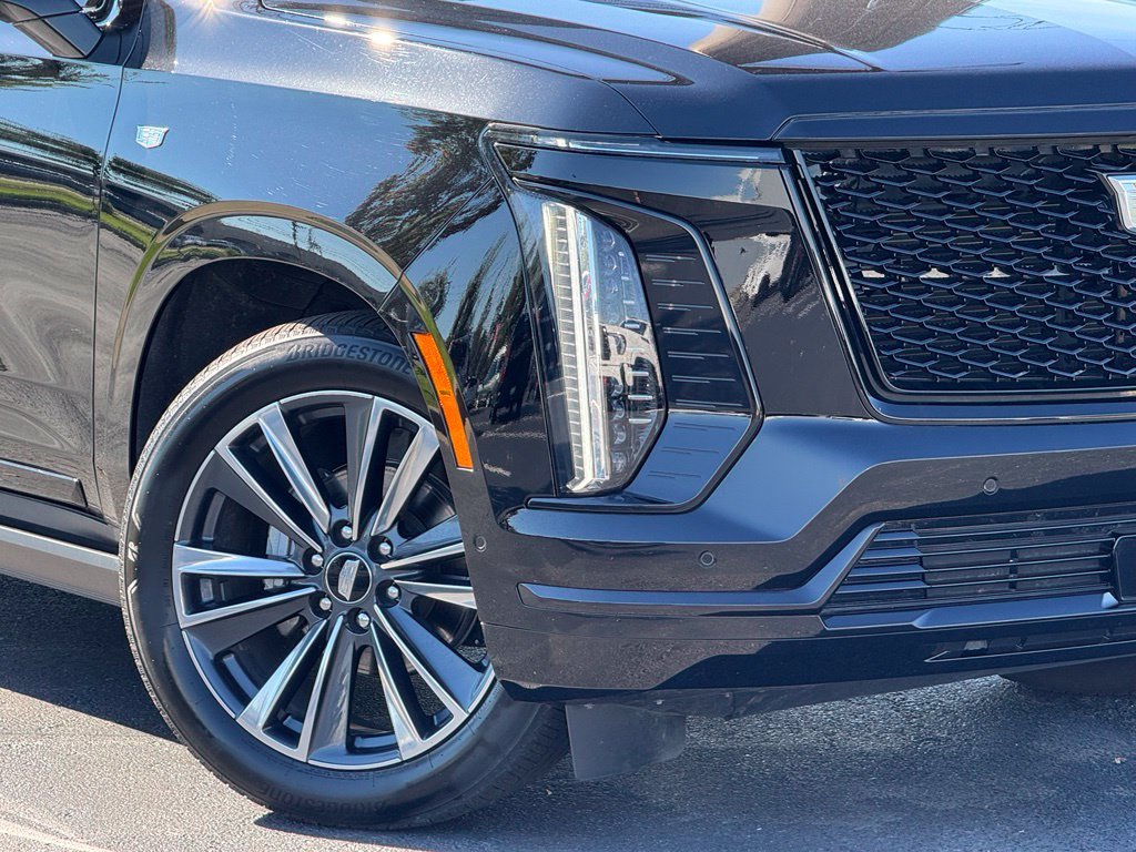 Used 2025 Black Cadillac Sport image 12