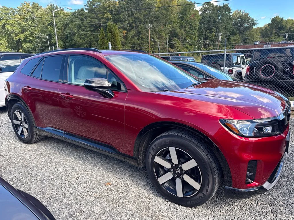 Used 2024 Red Honda Touring image 2