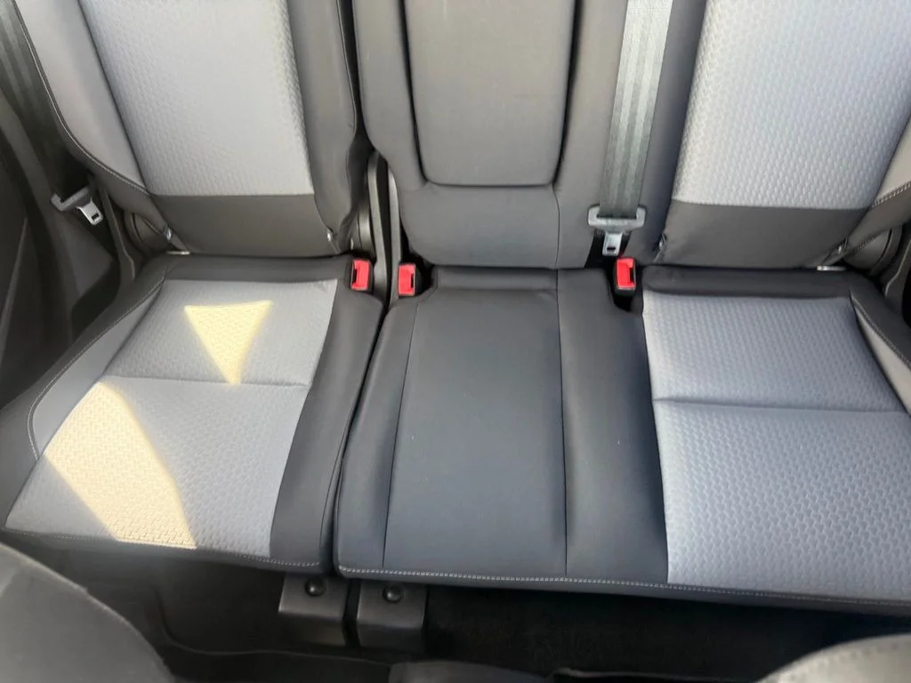 Used 2018 Black Ford SE image 33