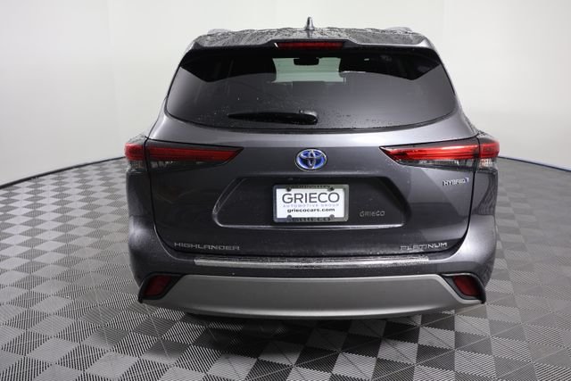Used 2021 Gray Toyota Platinum image 7