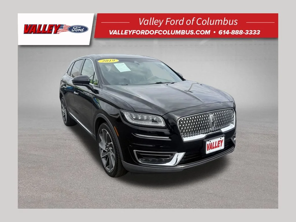 Used 2019 Black Lincoln Reserve image 1