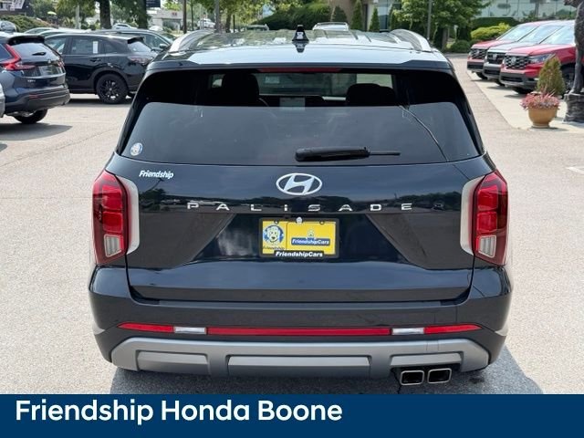Used 2024 White Hyundai SEL image 6