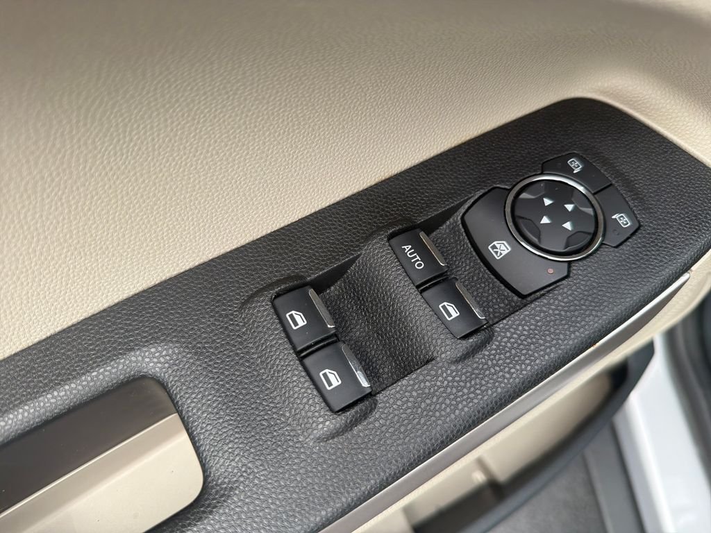 Used 2022 Silver Ford S image 5