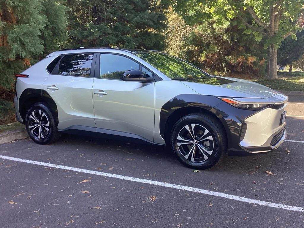 Used 2024 Silver Toyota XLE image 9