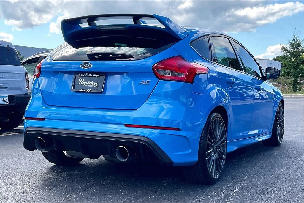 Used 2016 Blue Ford RS image 13