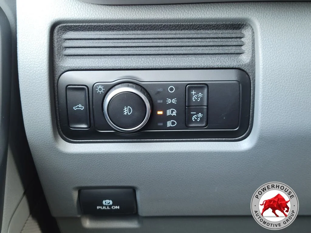 Used 2026 White Ford XL image 27