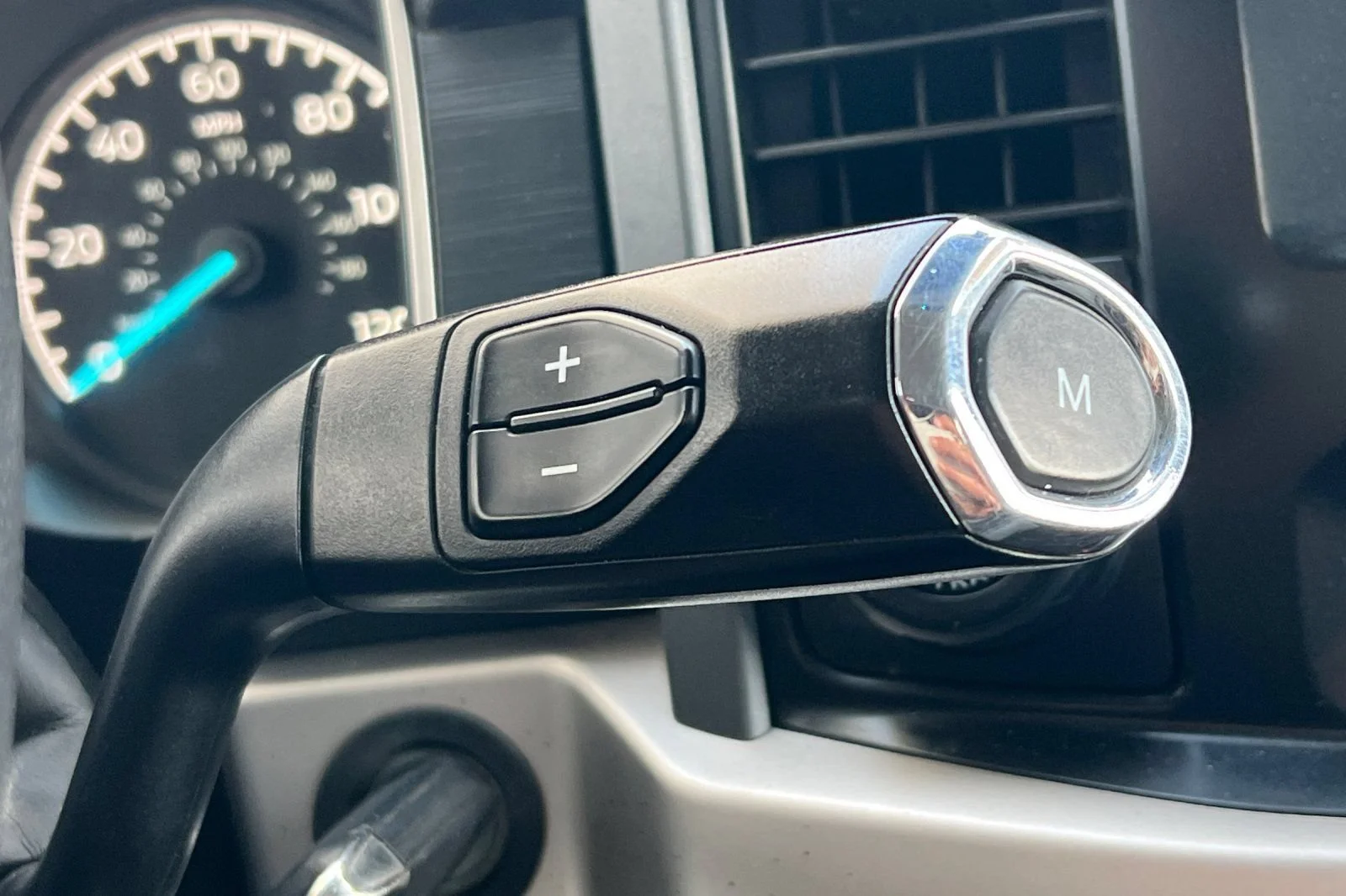 Used 2021 White Ford XL image 20