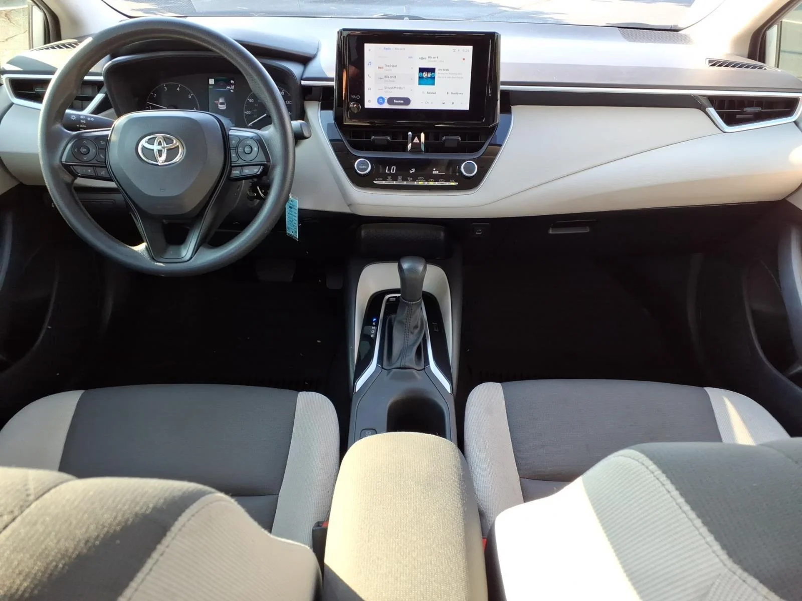 Used 2025 Classic Silver Metallic Toyota Hybrid LE image 17