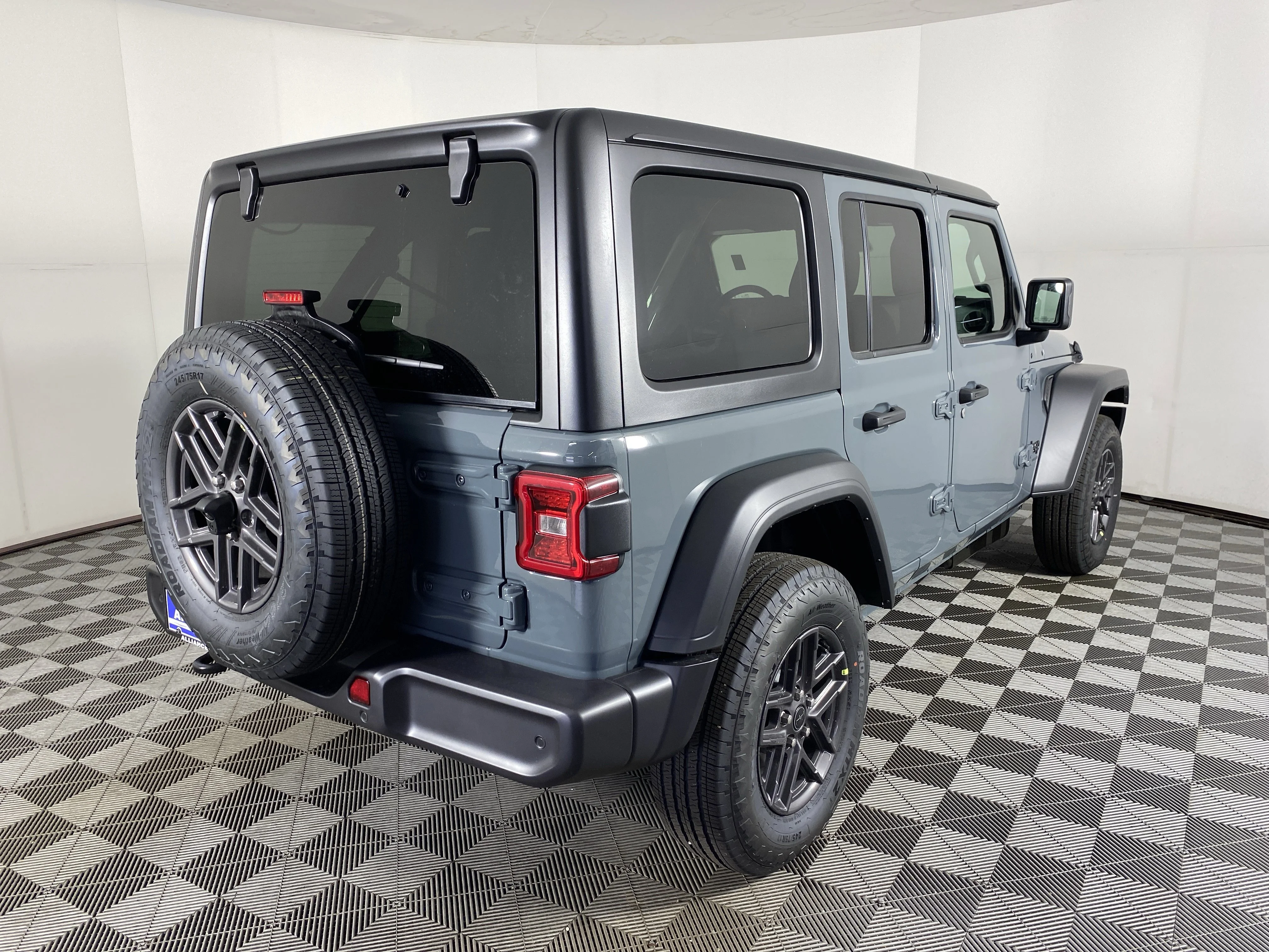 New 2026 Anvil Clear-Coat Exterior Paint Jeep Sport S image 6