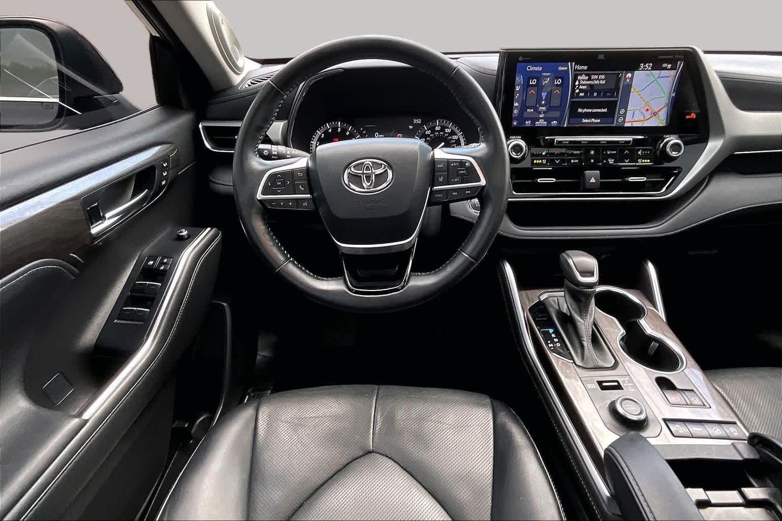 Used 2022 Midnight Black Metallic Toyota Platinum image 6